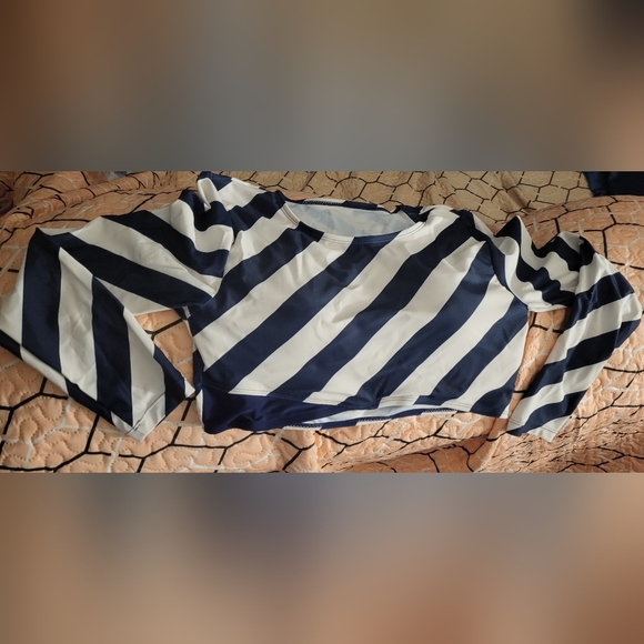 New Surf style swim suit - Picture 3 of 6